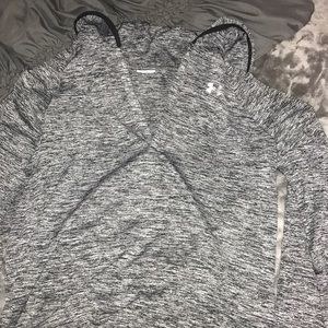 Under Armour cool gear pullover